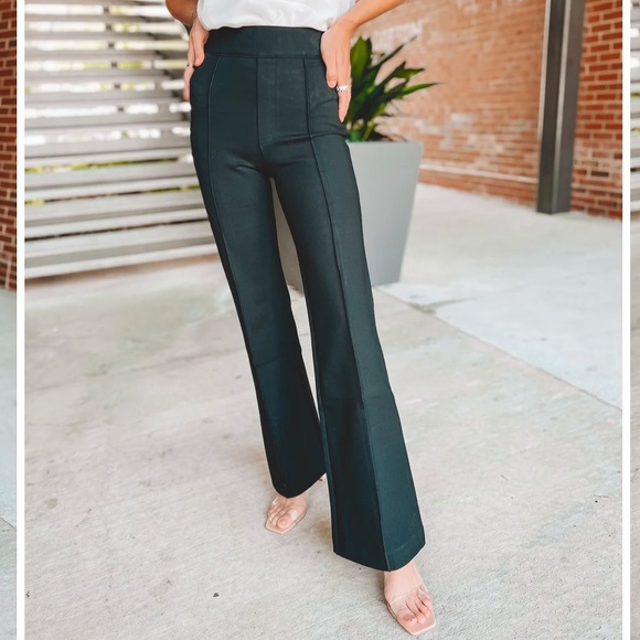 SPANX The Perfect Pant Hi-Rise Flare M - Picture 1 of 11